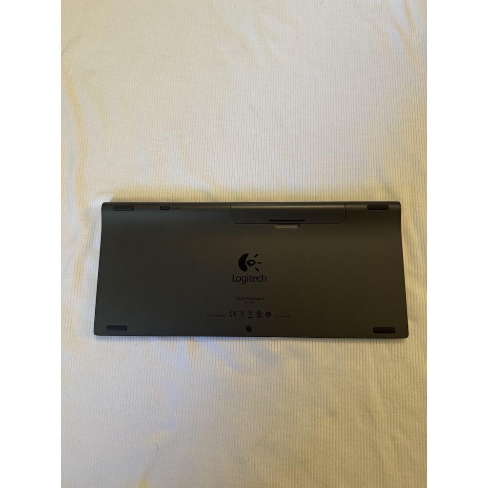 Logitech Wireless Keyboard (Tablet Keyboard For iPad) - Picture 8 of 13